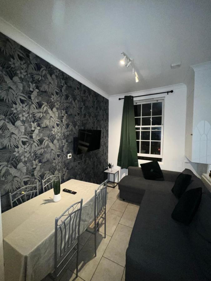 "Bright & Spacious" 3 Bedroom Flat By Kings Cross, St Pancras Station!!!!64 Londen Buitenkant foto