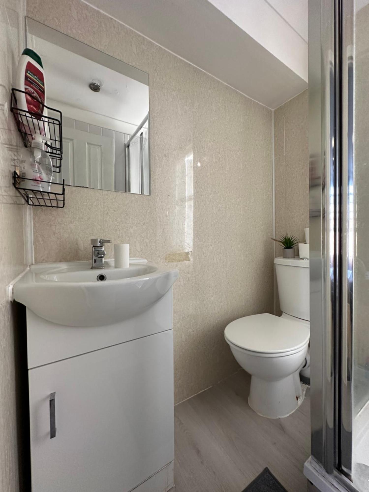 "Bright & Spacious" 3 Bedroom Flat By Kings Cross, St Pancras Station!!!!64 Londen Buitenkant foto