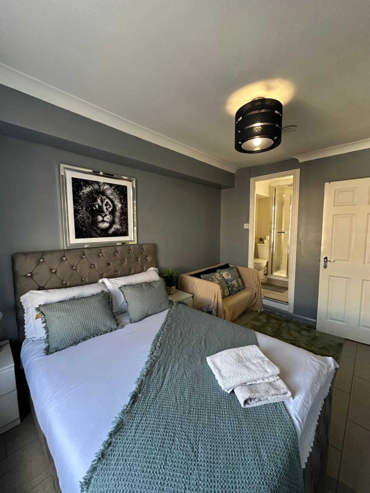 "Bright & Spacious" 3 Bedroom Flat By Kings Cross, St Pancras Station!!!!64 Londen Buitenkant foto