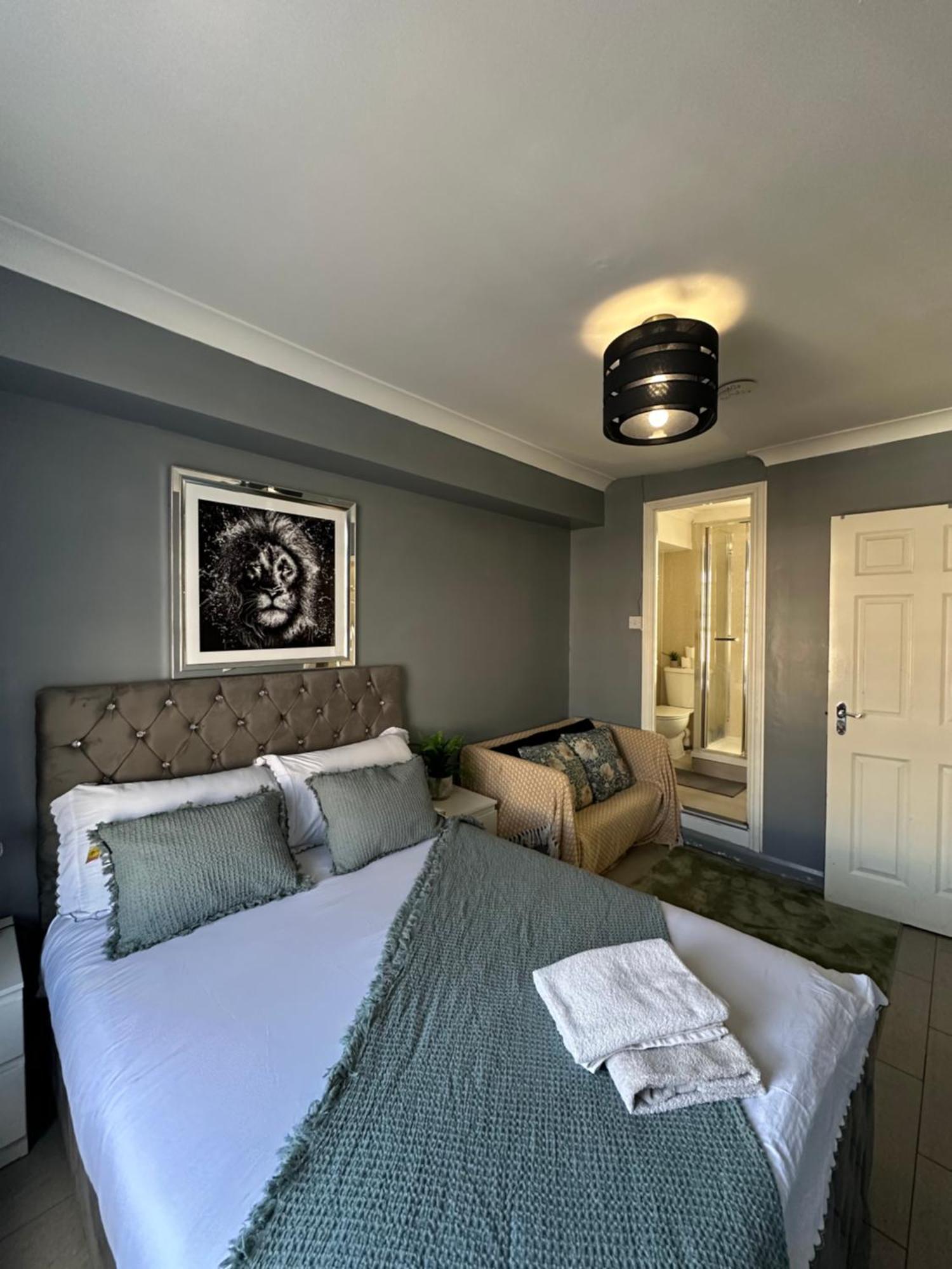 "Bright & Spacious" 3 Bedroom Flat By Kings Cross, St Pancras Station!!!!64 Londen Buitenkant foto
