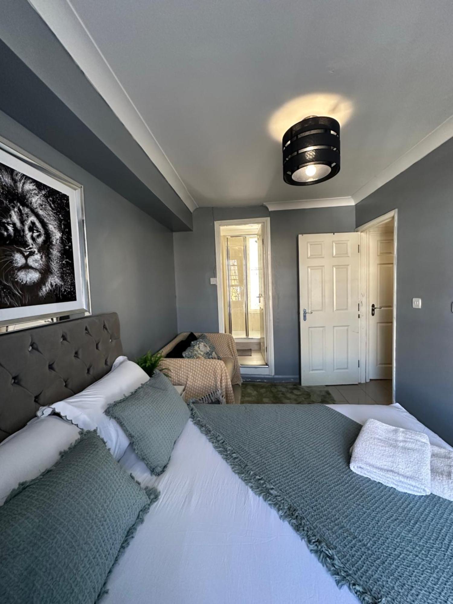 "Bright & Spacious" 3 Bedroom Flat By Kings Cross, St Pancras Station!!!!64 Londen Buitenkant foto