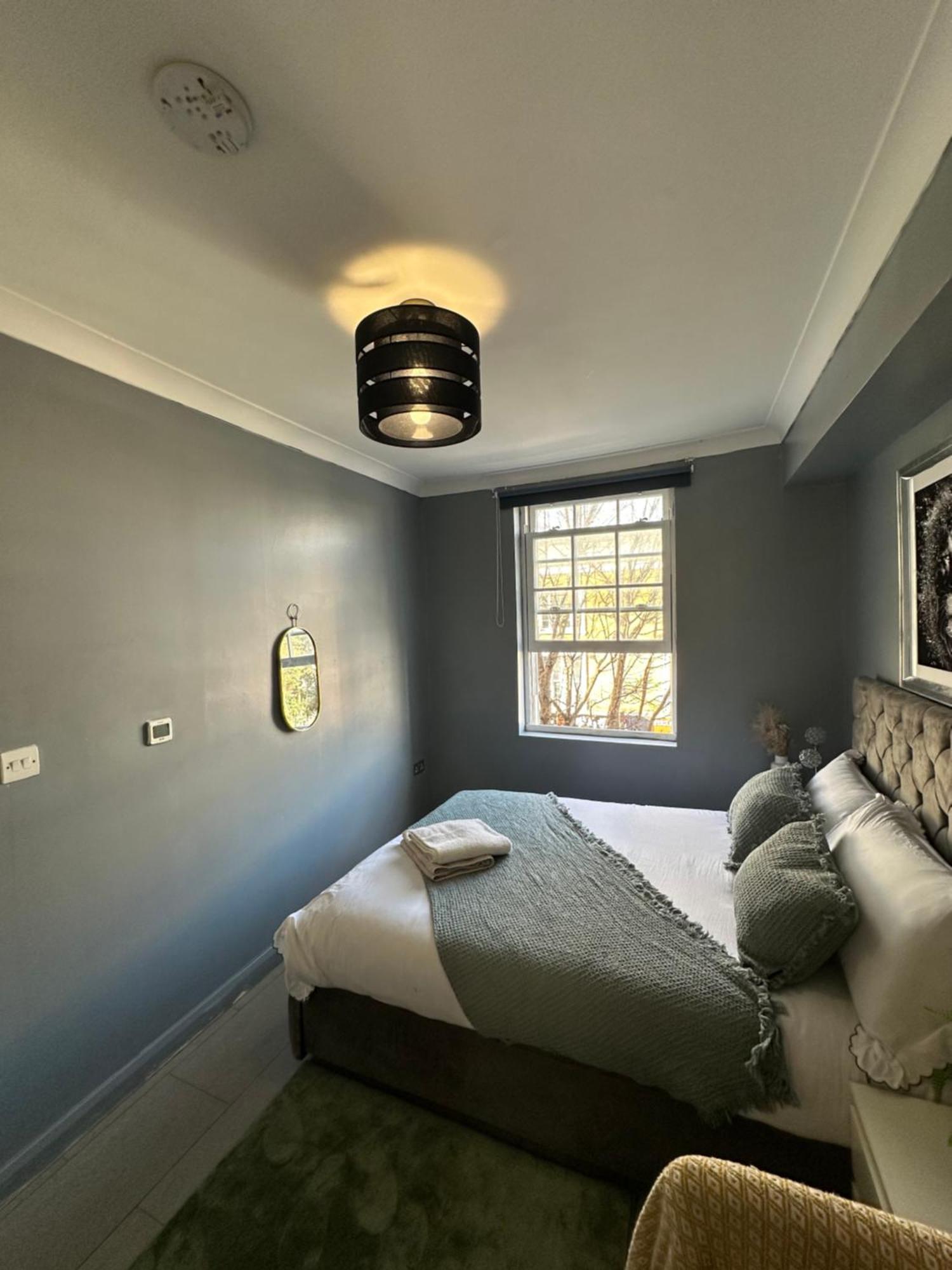 "Bright & Spacious" 3 Bedroom Flat By Kings Cross, St Pancras Station!!!!64 Londen Buitenkant foto